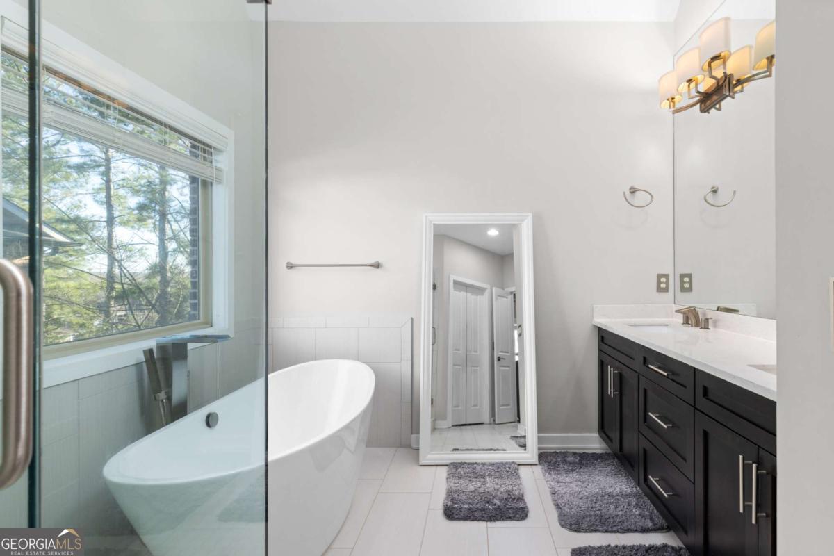 823 Canterbury Overlook Atlanta GA 30324