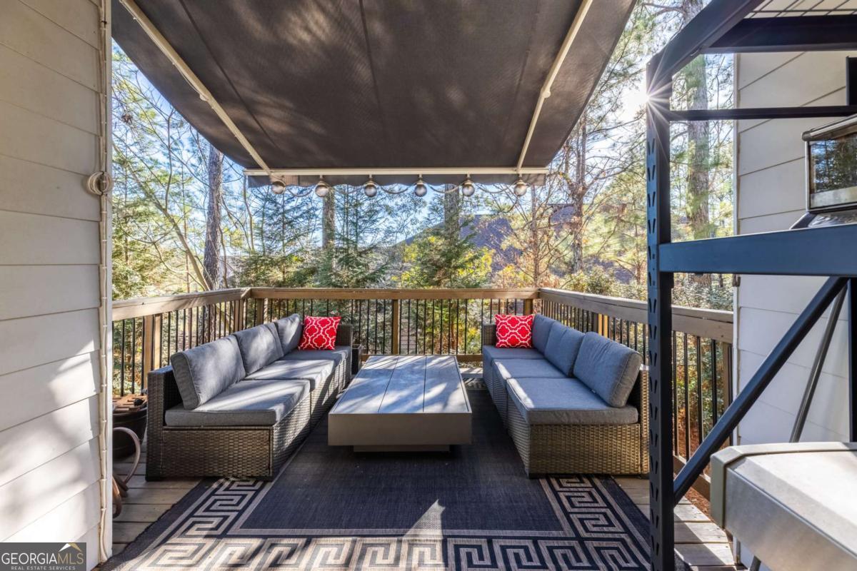 823 Canterbury Overlook Atlanta GA 30324