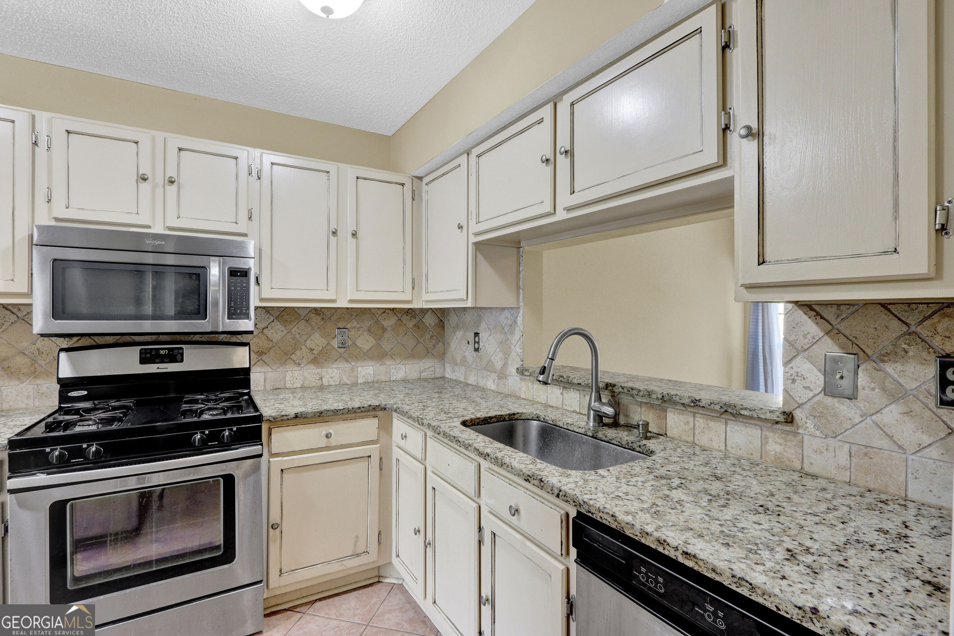3223 Long Iron Drive Lawrenceville GA 30044