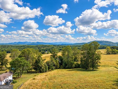 392 Mustang Trail Blairsville GA 30512