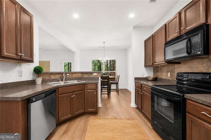 306 Pin Oak Avenue Woodstock GA 30188