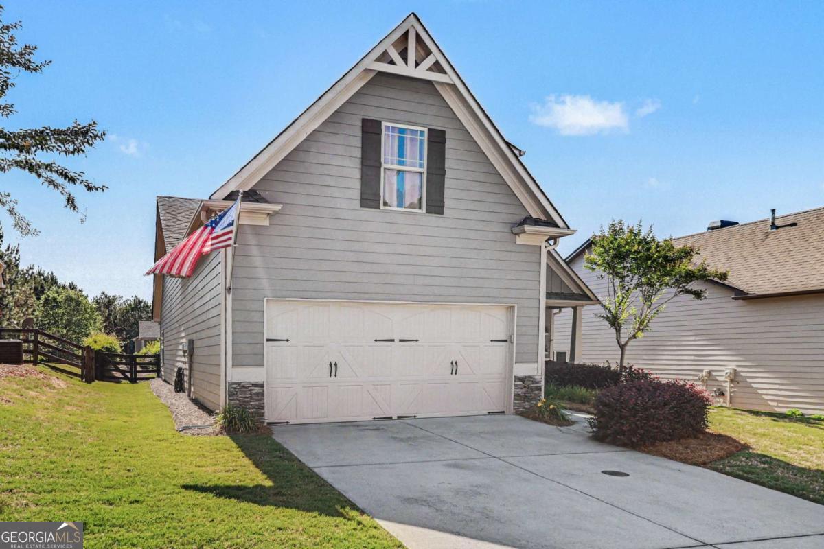 194 Hawthorne Ridge Circle Dallas GA 30132