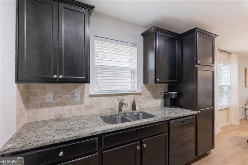 527 Cypher Drive Suwanee GA 30024