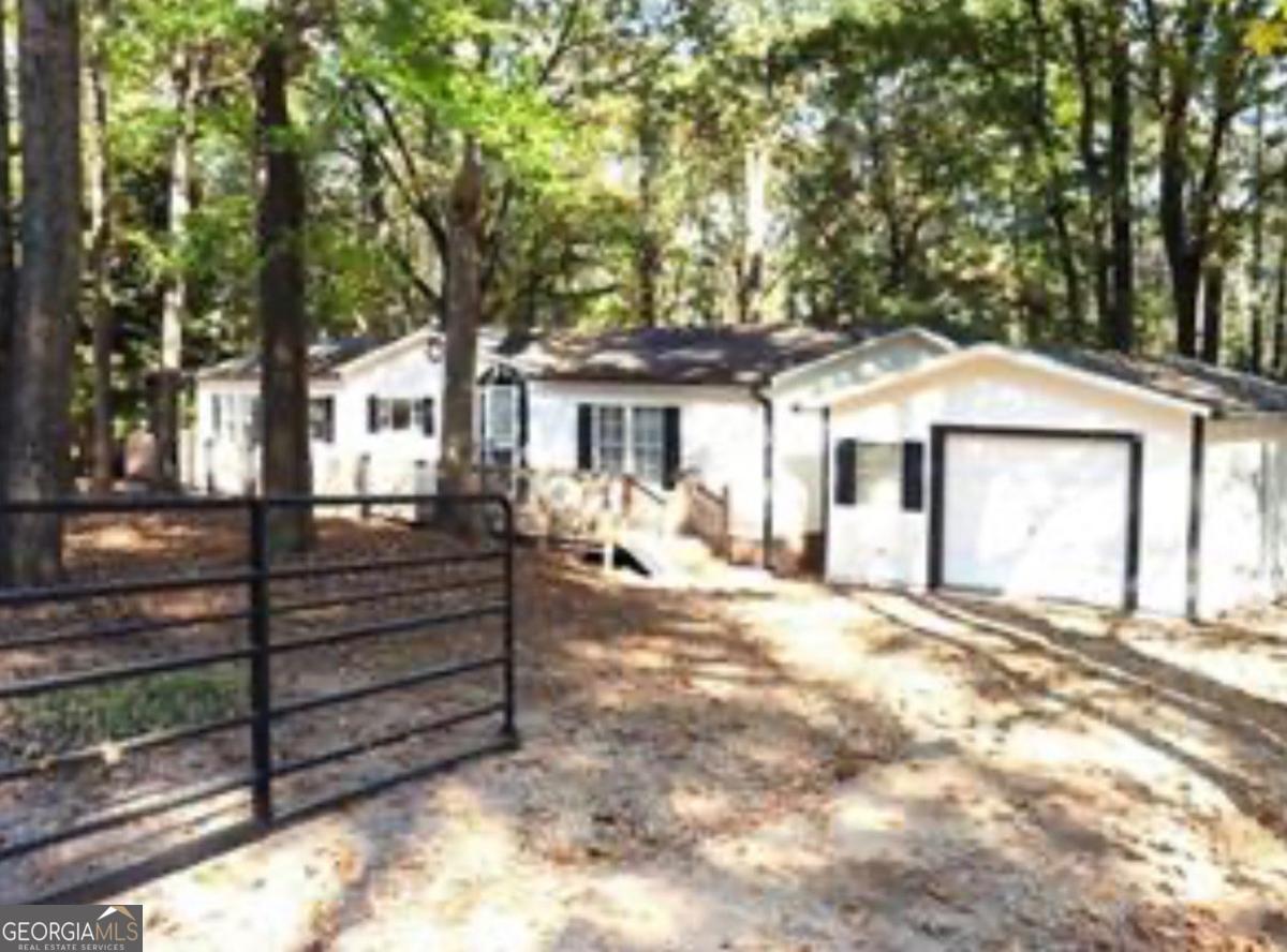 576 Nichols Road Pendergrass GA 30567
