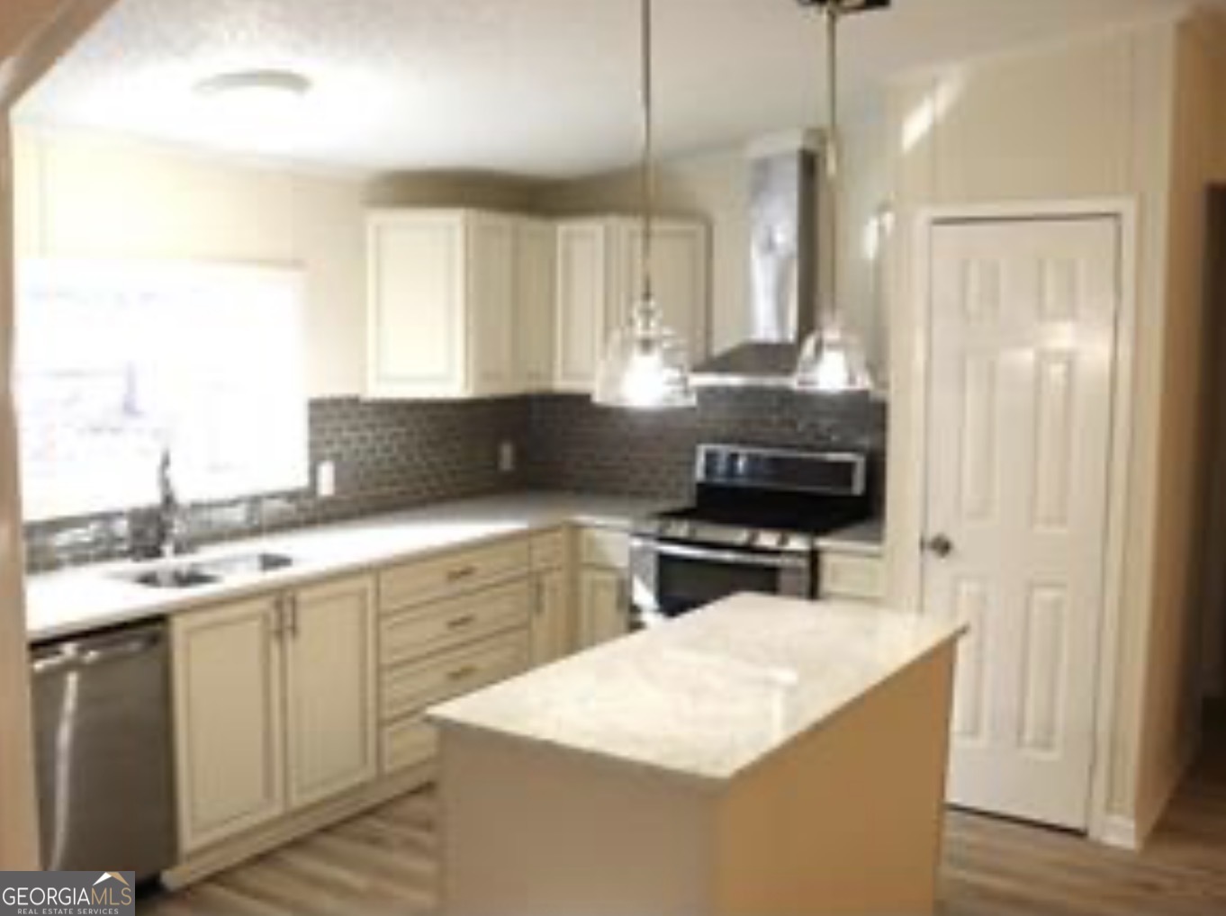 576 Nichols Road Pendergrass GA 30567