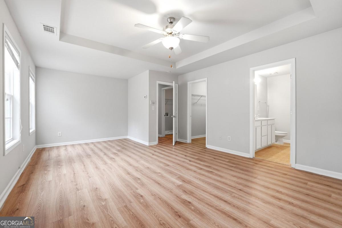 1006 Ivydale Circle Lawrenceville GA 30045