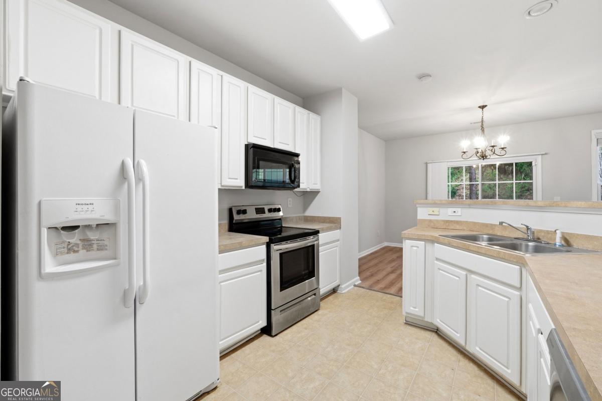 1006 Ivydale Circle Lawrenceville GA 30045