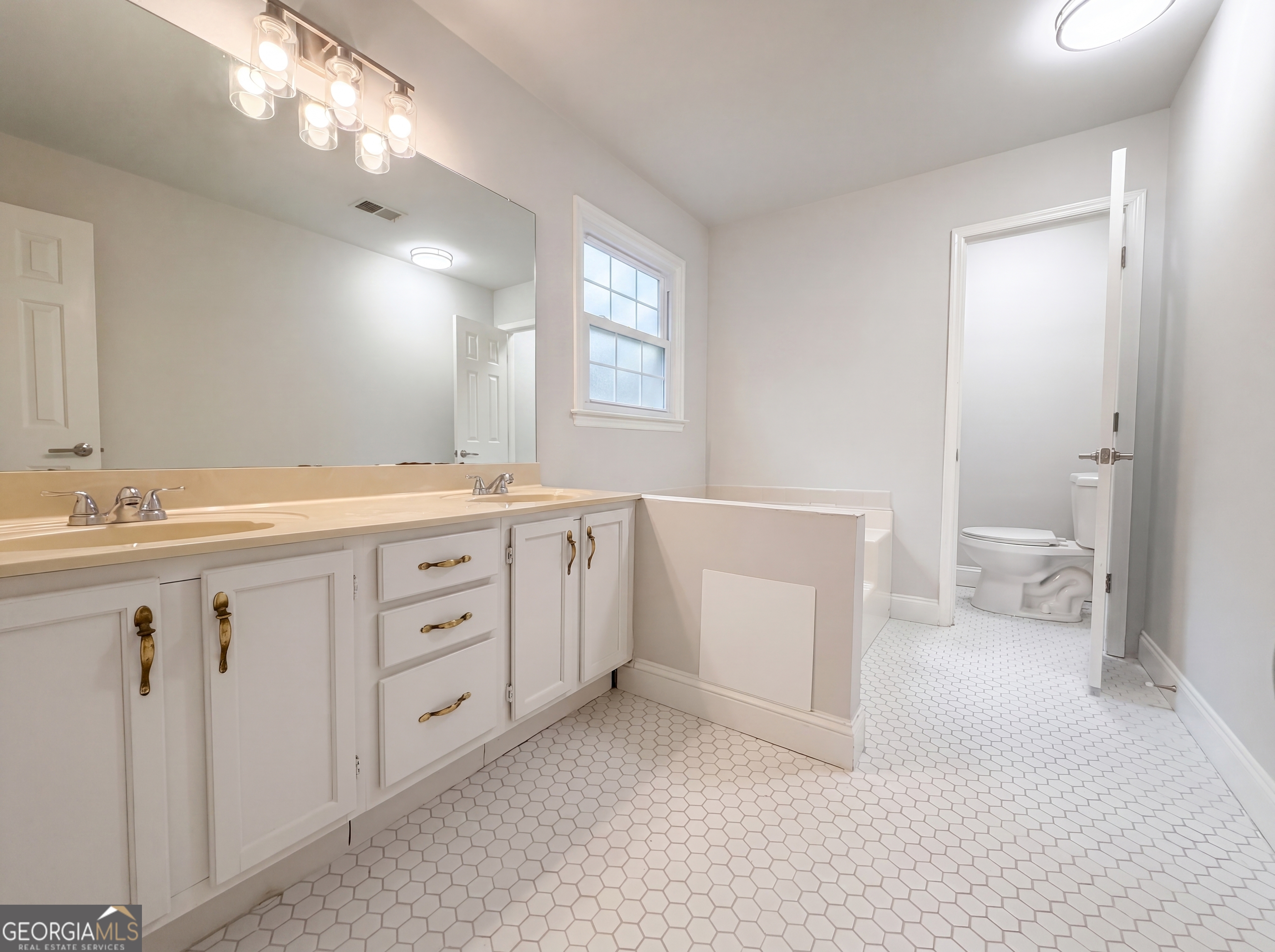 3162 Oak Leaf Court SW Marietta GA 30064