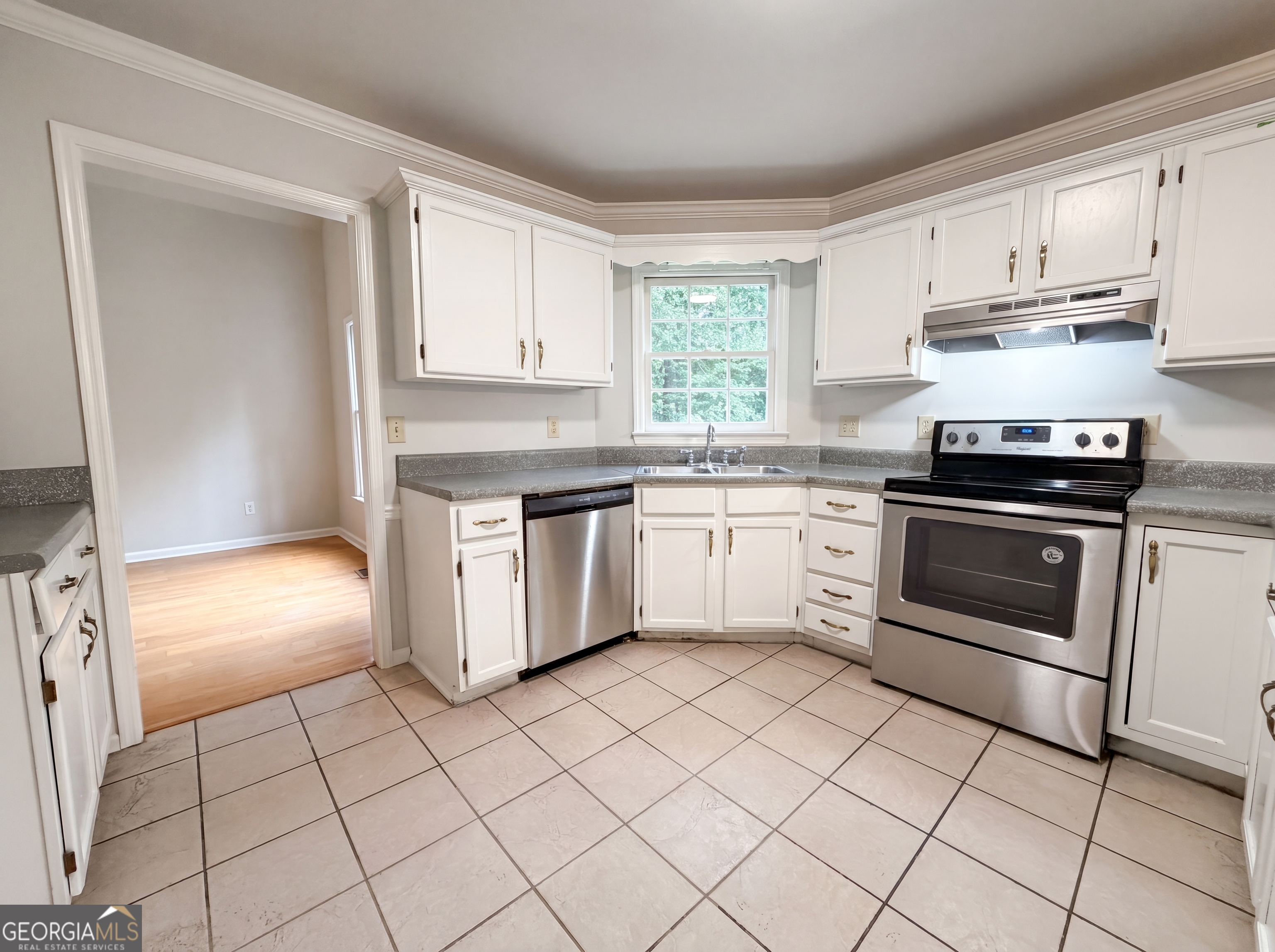 3162 Oak Leaf Court SW Marietta GA 30064