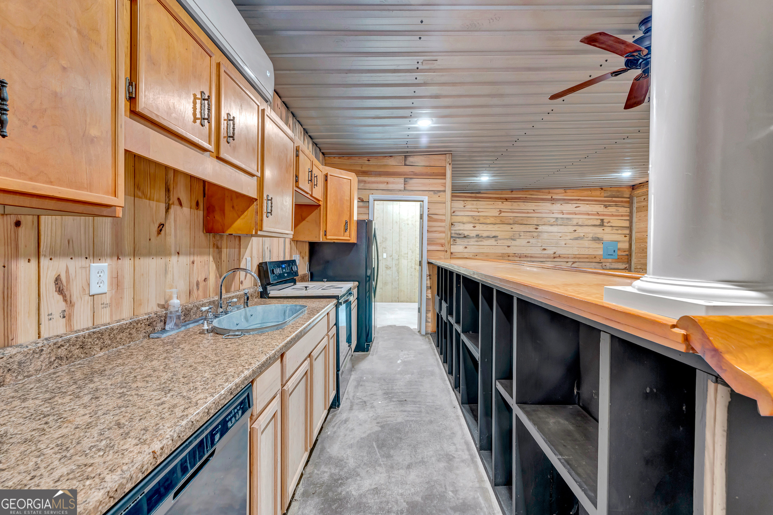 1039 Womack Road N Garfield GA 30425
