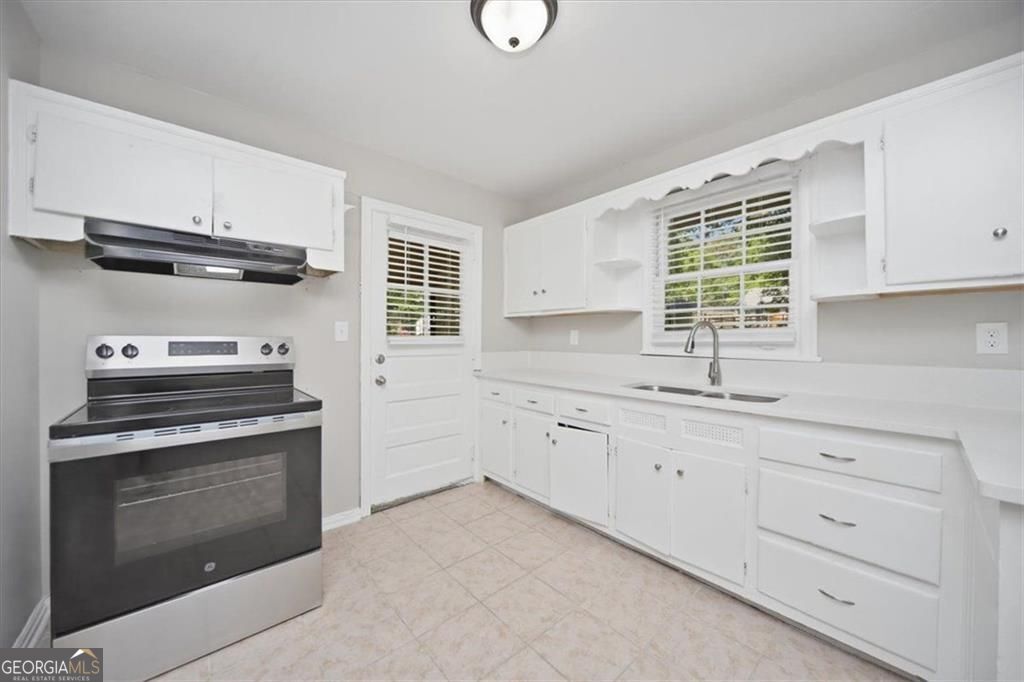 2421 Spring Garden Drive SW Atlanta GA 30315