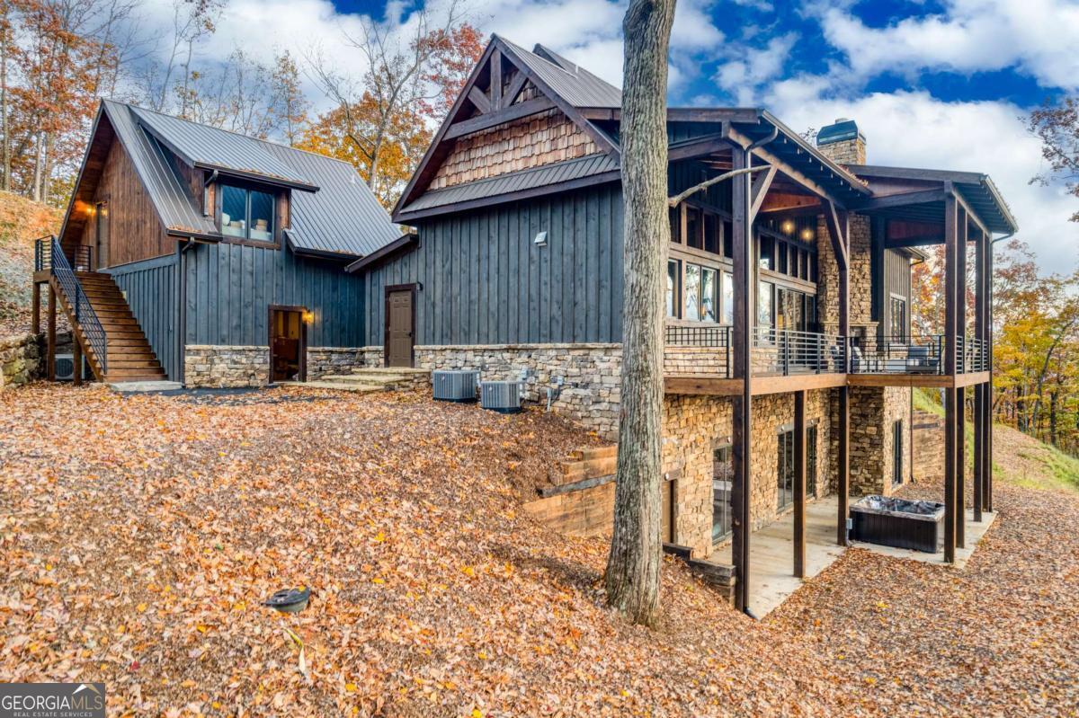 18 Wawayanda Drive Mineral Bluff GA 30559
