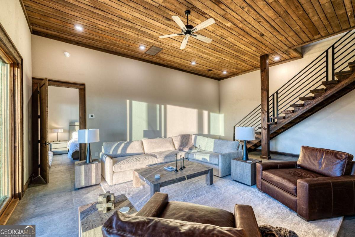 18 Wawayanda Drive Mineral Bluff GA 30559