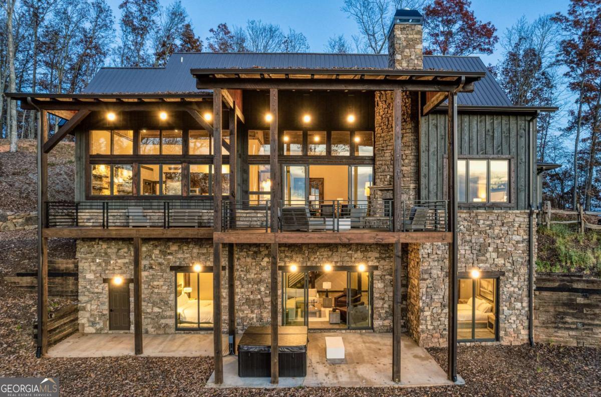 18 Wawayanda Drive Mineral Bluff GA 30559