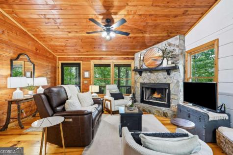 252 Granny Branch Drive Blue Ridge GA 30513