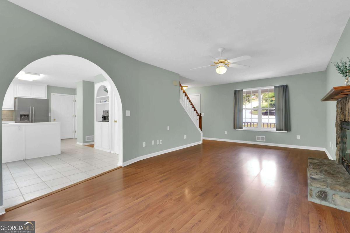379 Creek Crossing Court Grayson GA 30017