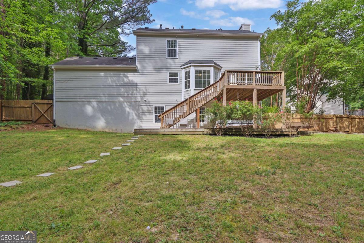 379 Creek Crossing Court Grayson GA 30017