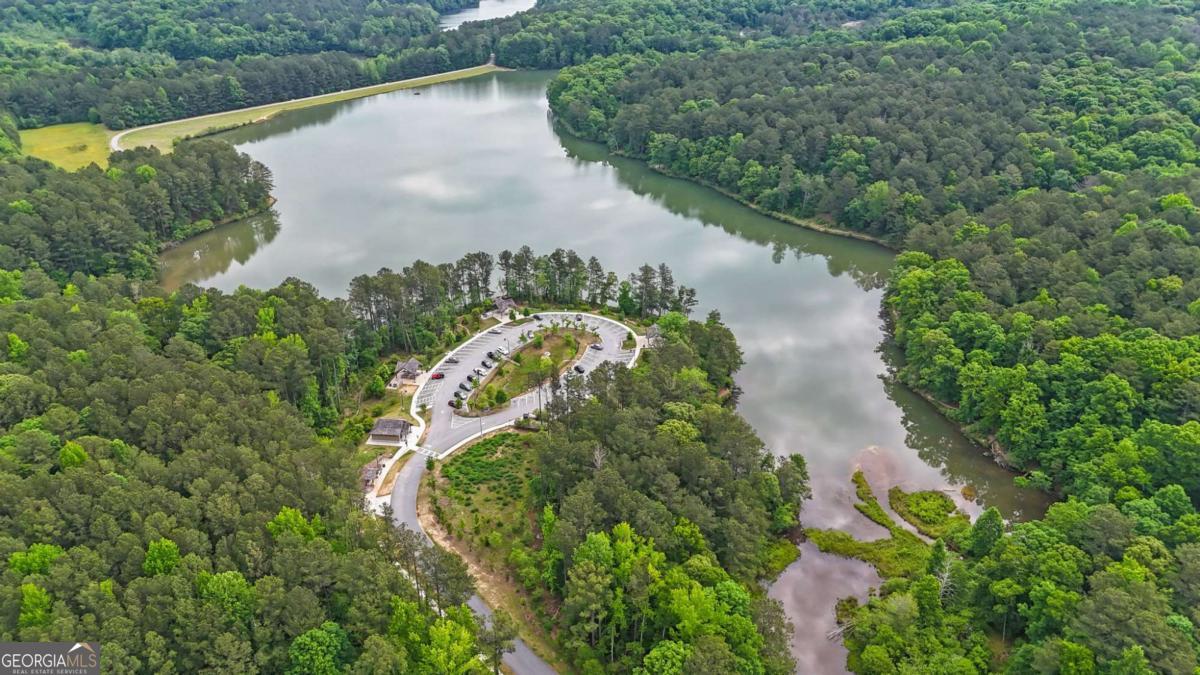 379 Creek Crossing Court Grayson GA 30017