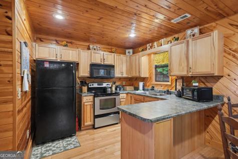 1130 Sutton Road Hiawassee GA 30546