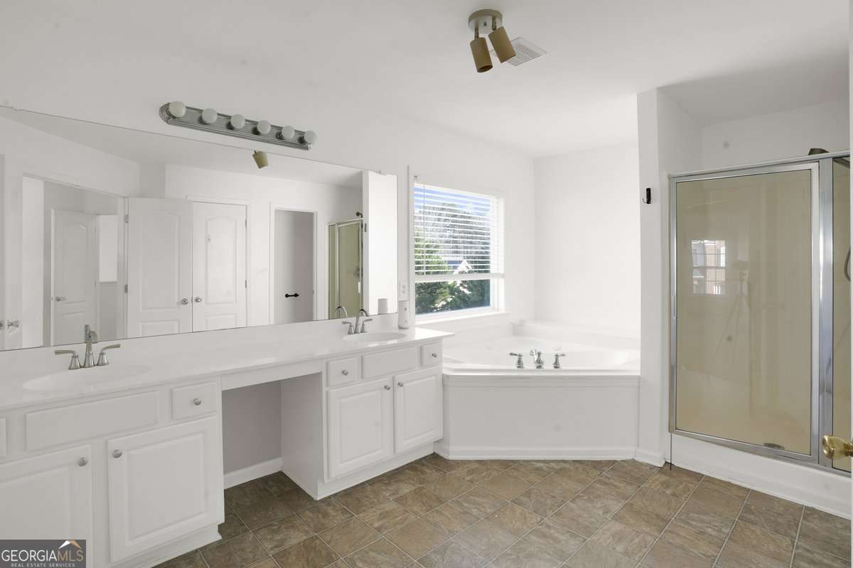 5280 Lakerock Way SW Atlanta GA 30331