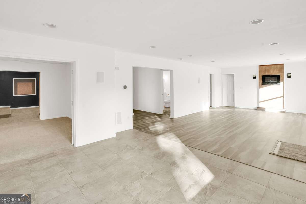 5280 Lakerock Way SW Atlanta GA 30331