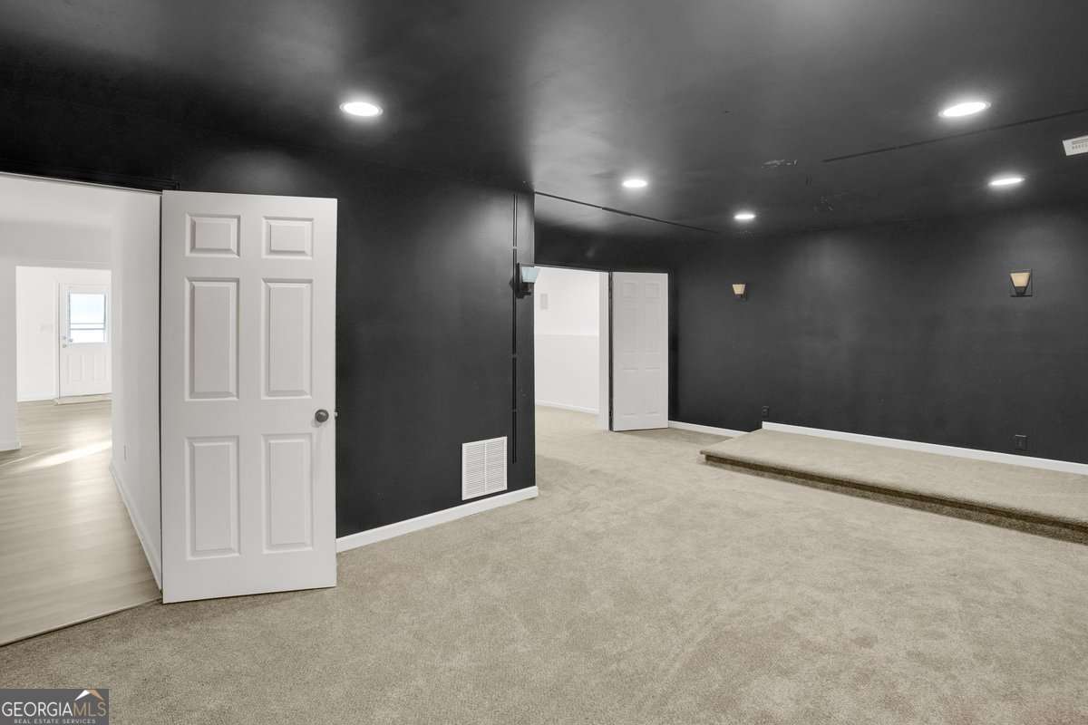 5280 Lakerock Way SW Atlanta GA 30331