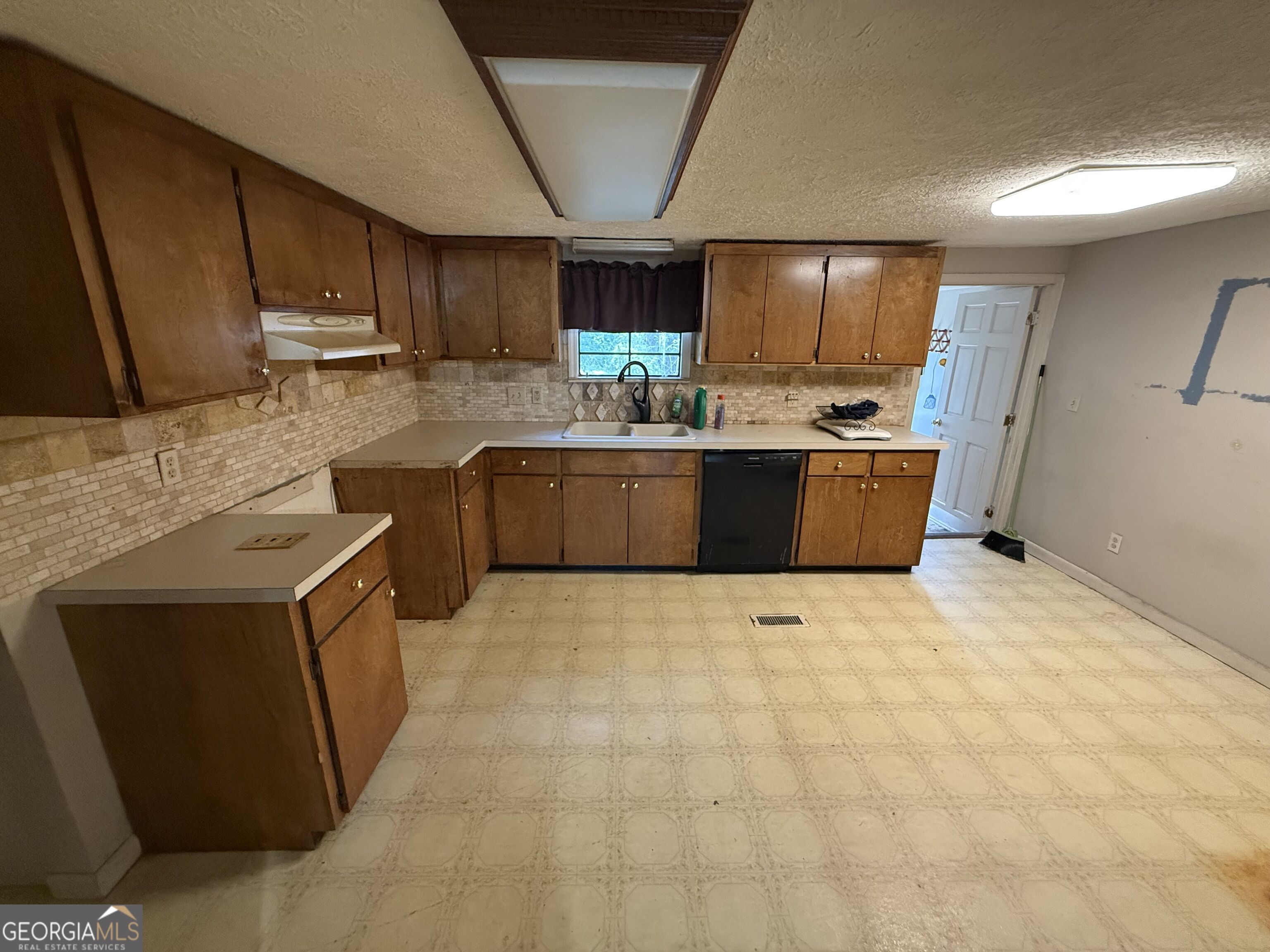 3718 N Highway 1 Midville GA 30441
