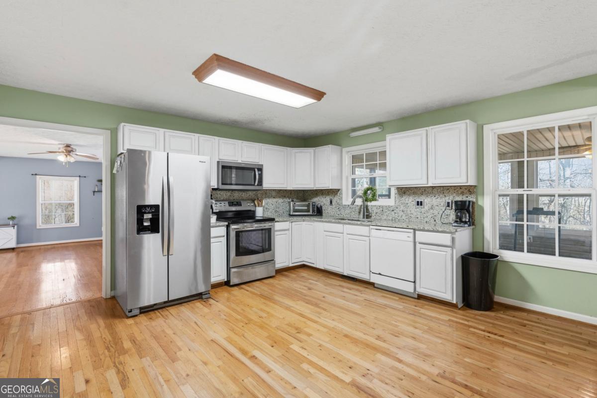 7540 County Line Road Lula GA 30554