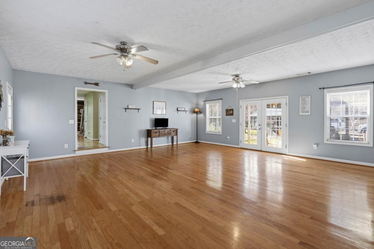 7540 County Line Road Lula GA 30554