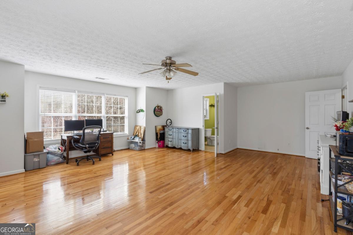 7540 County Line Road Lula GA 30554