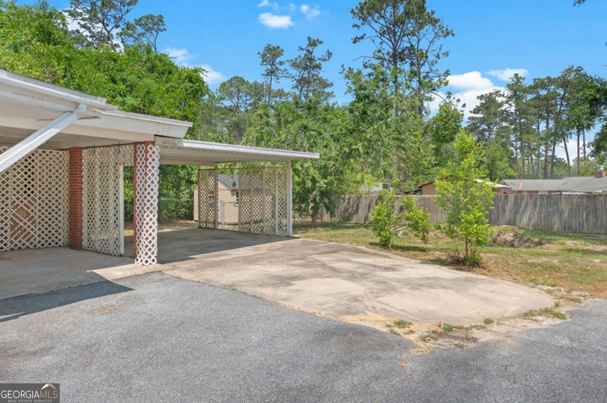 1011 Cherokee Circle Waycross GA 31501