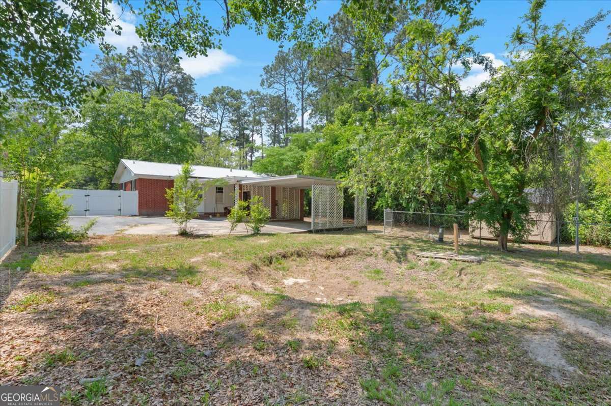 1011 Cherokee Circle Waycross GA 31501