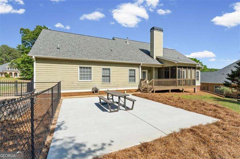 41 River Walk Parkway Euharlee GA 30145