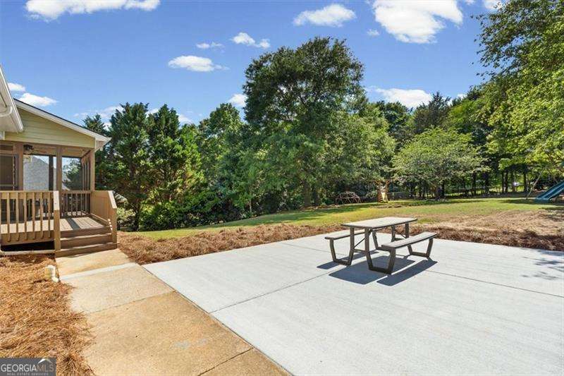 41 River Walk Parkway Euharlee GA 30145