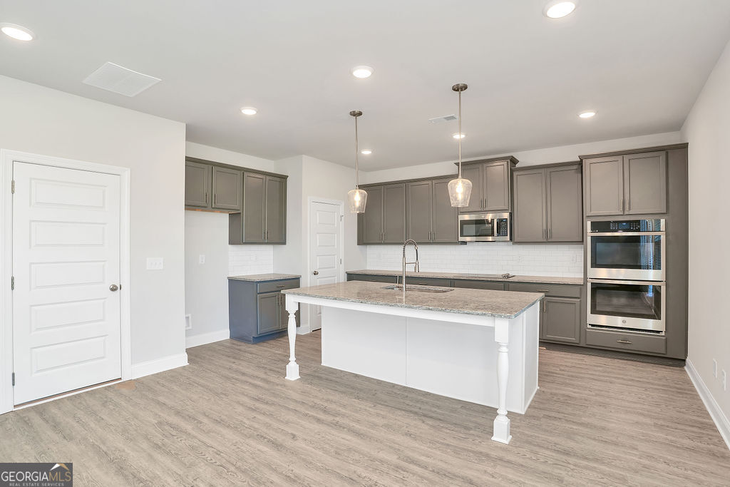 424 Chelsea Leigh Avenue Bonaire GA 31005