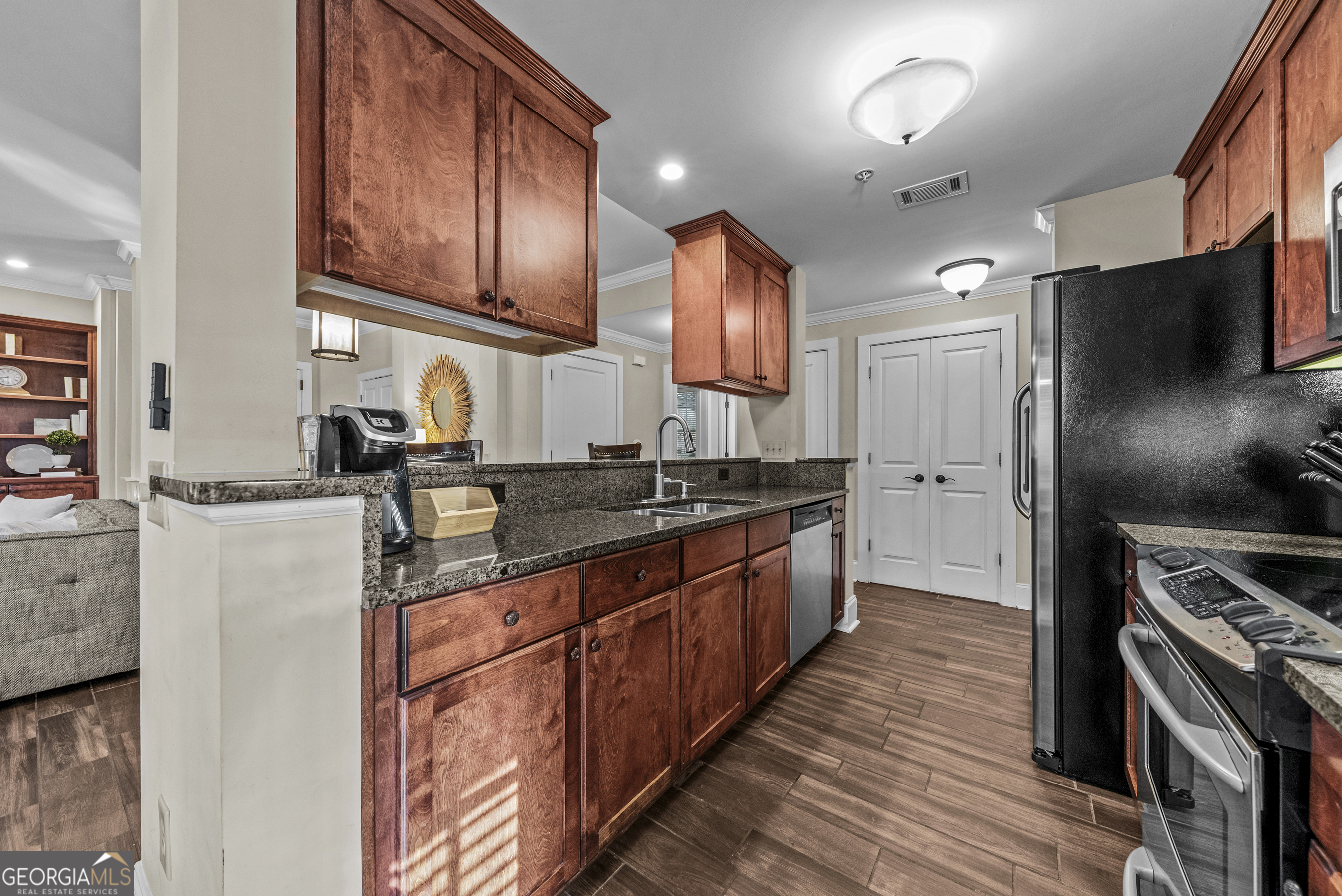 1030 Creekside Greensboro GA 30642