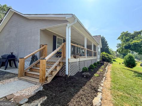 39 E Point Drive Dahlonega GA 30533