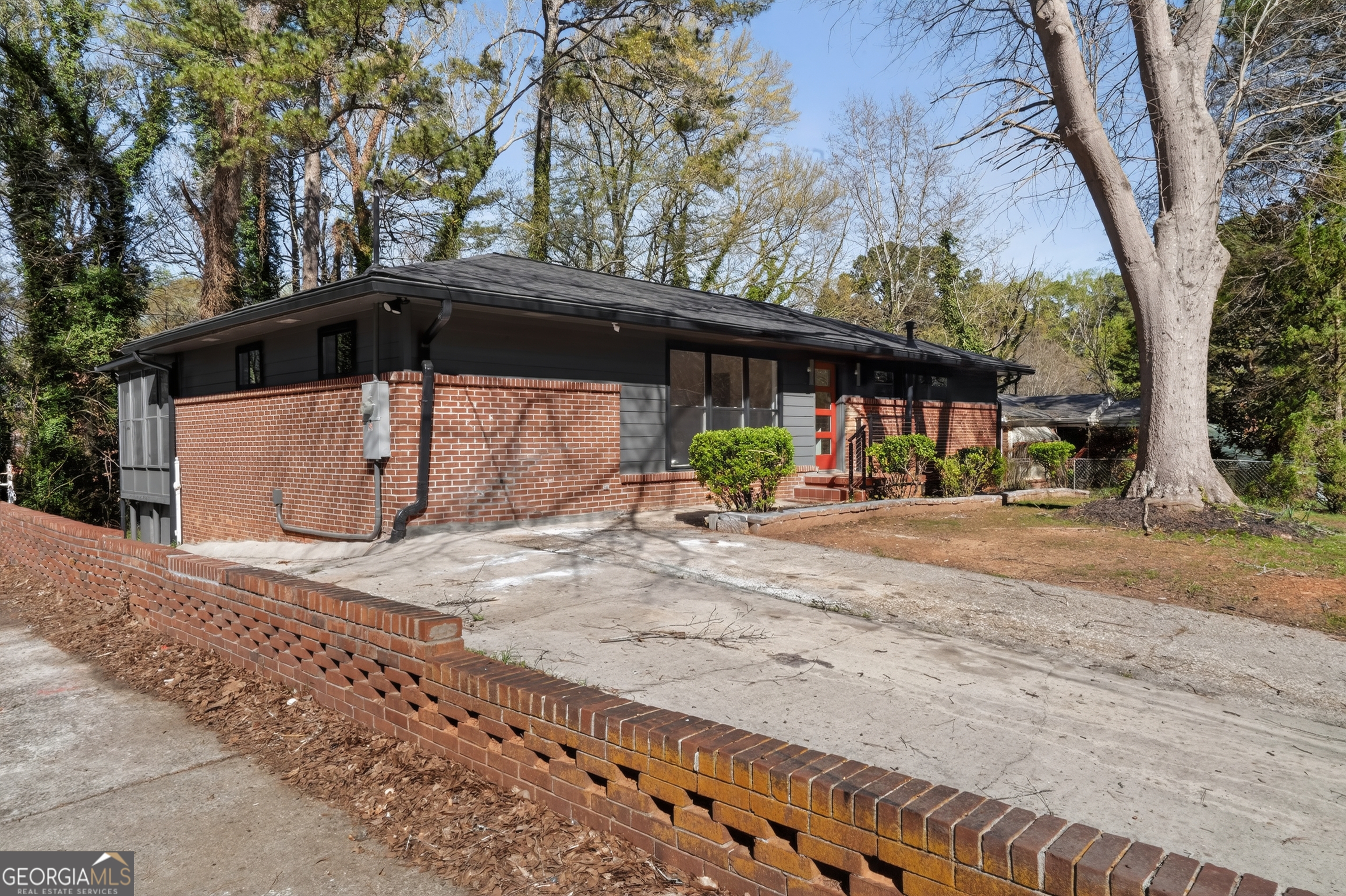 266 Simon Terrace NW Atlanta GA 30318