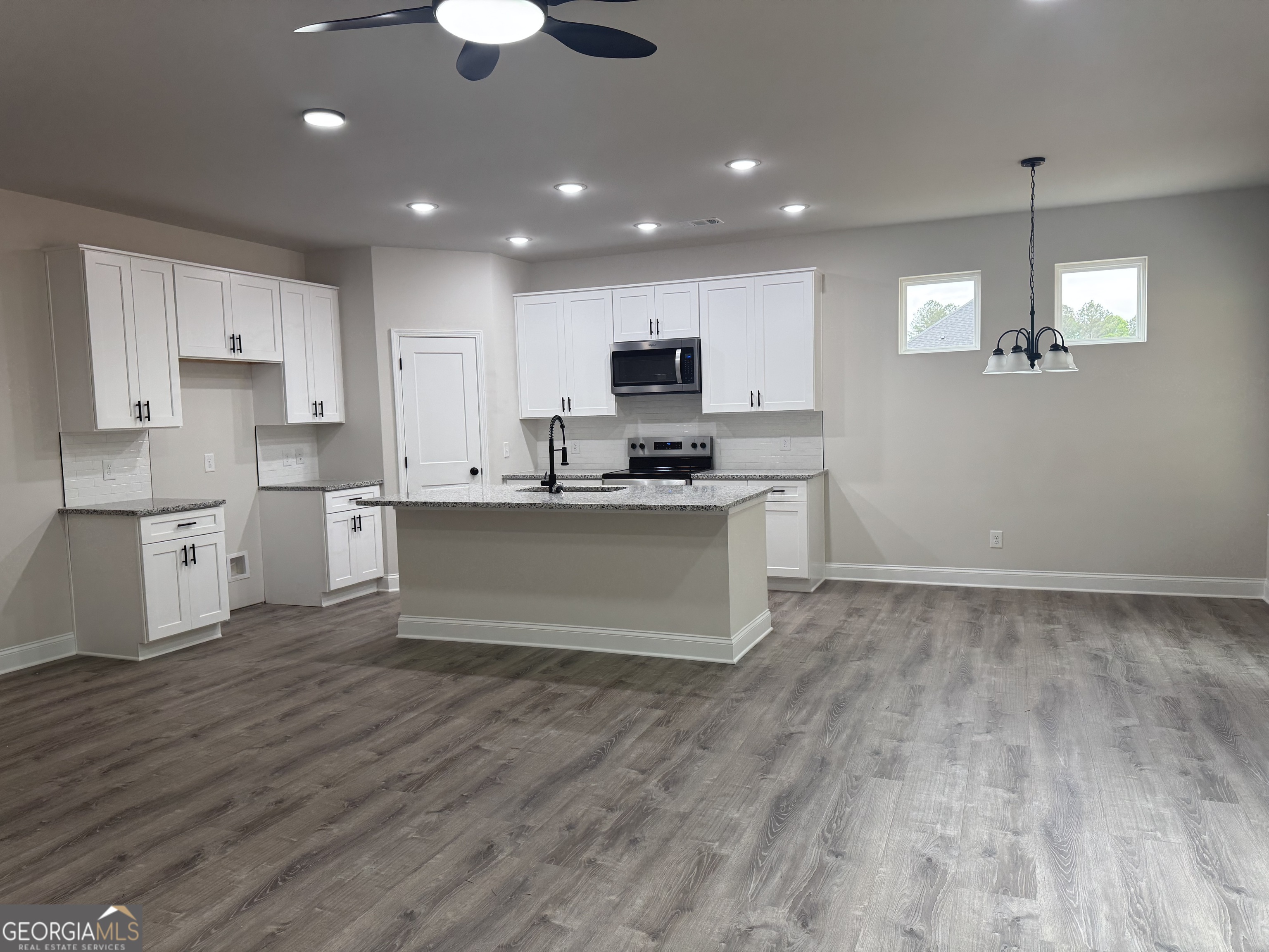 2113 N. Hicks Toccoa GA 30577
