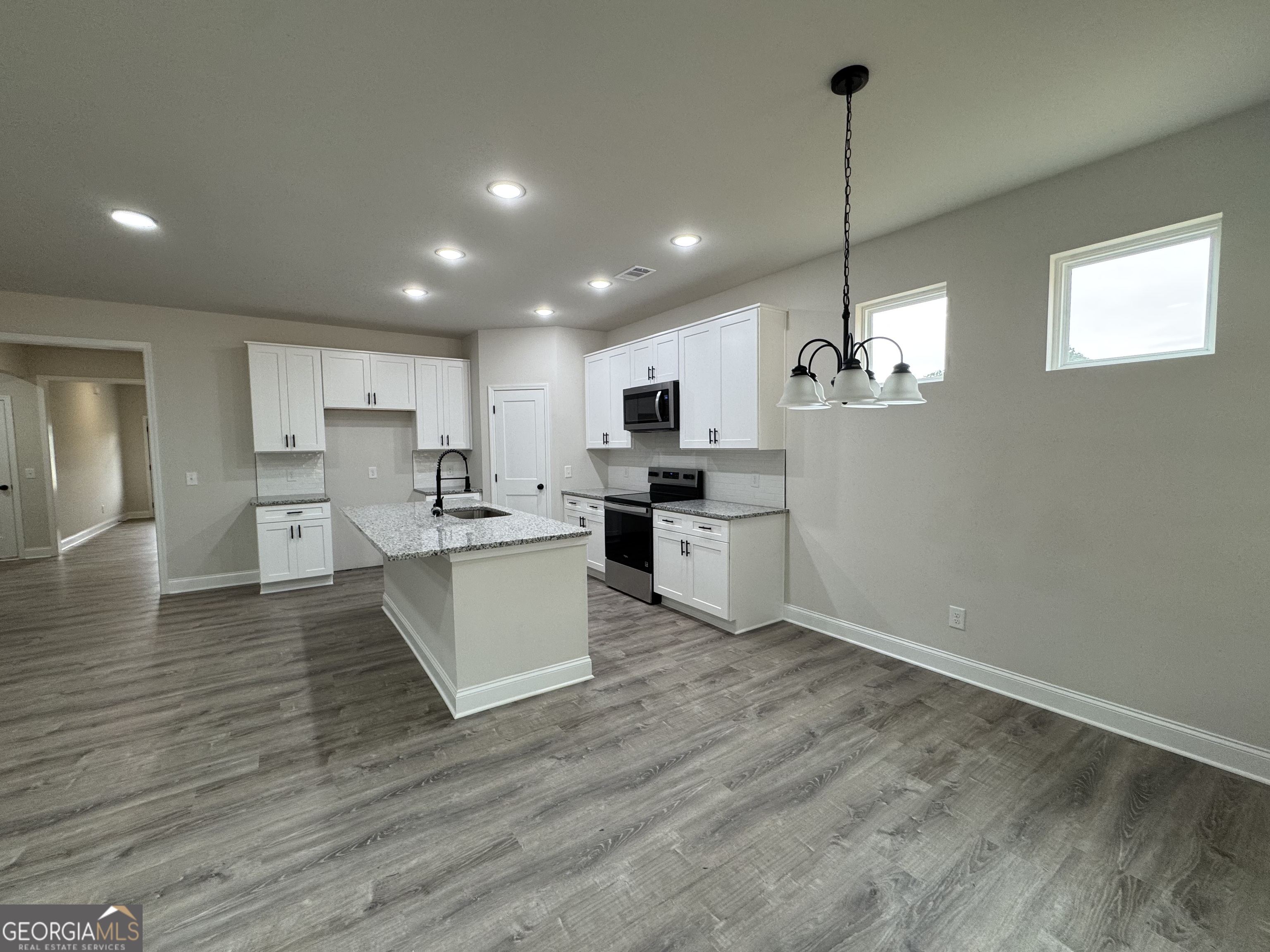 2113 N. Hicks Toccoa GA 30577