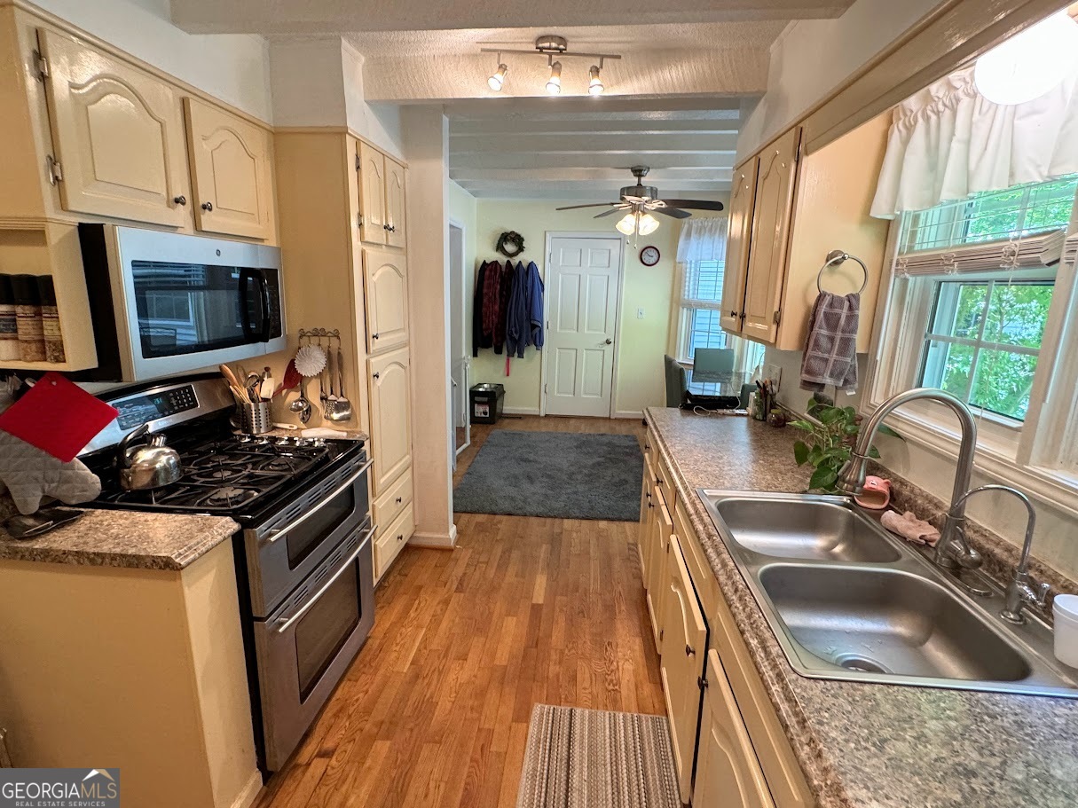 1922 Sourwood Drive Dalton GA 30720