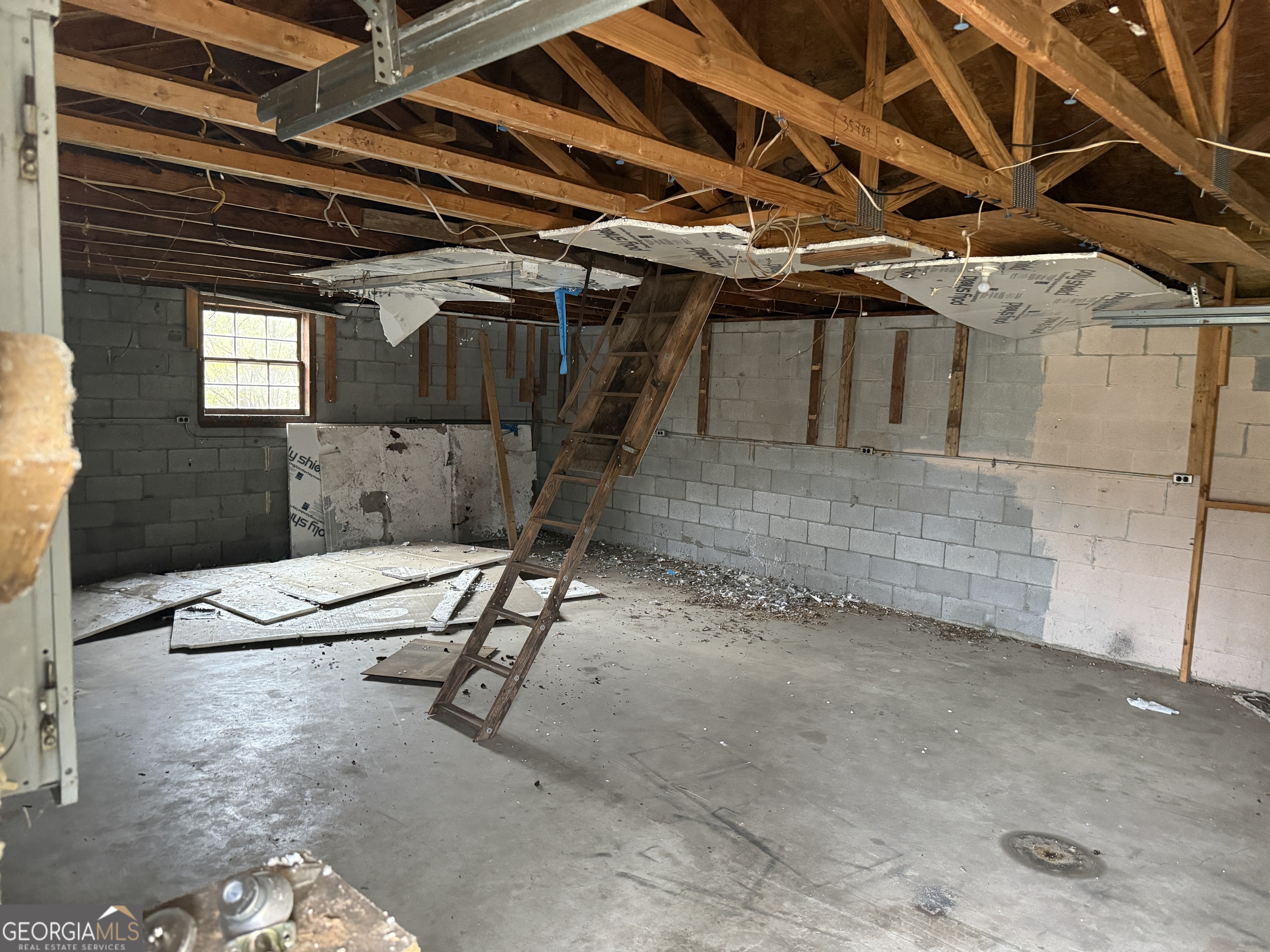 1960 Klondike Road SW Conyers GA 30094