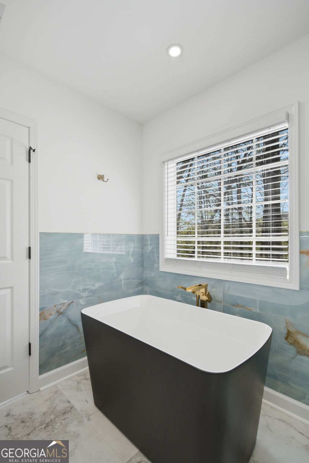 70 Fox Den Circle Jasper GA 30143