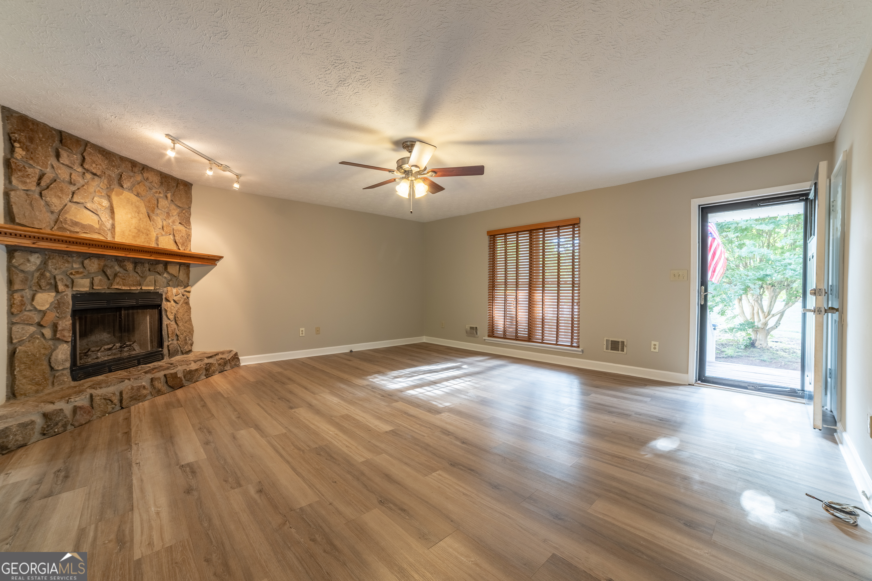 136 Creek Side Drive Mcdonough GA 30252
