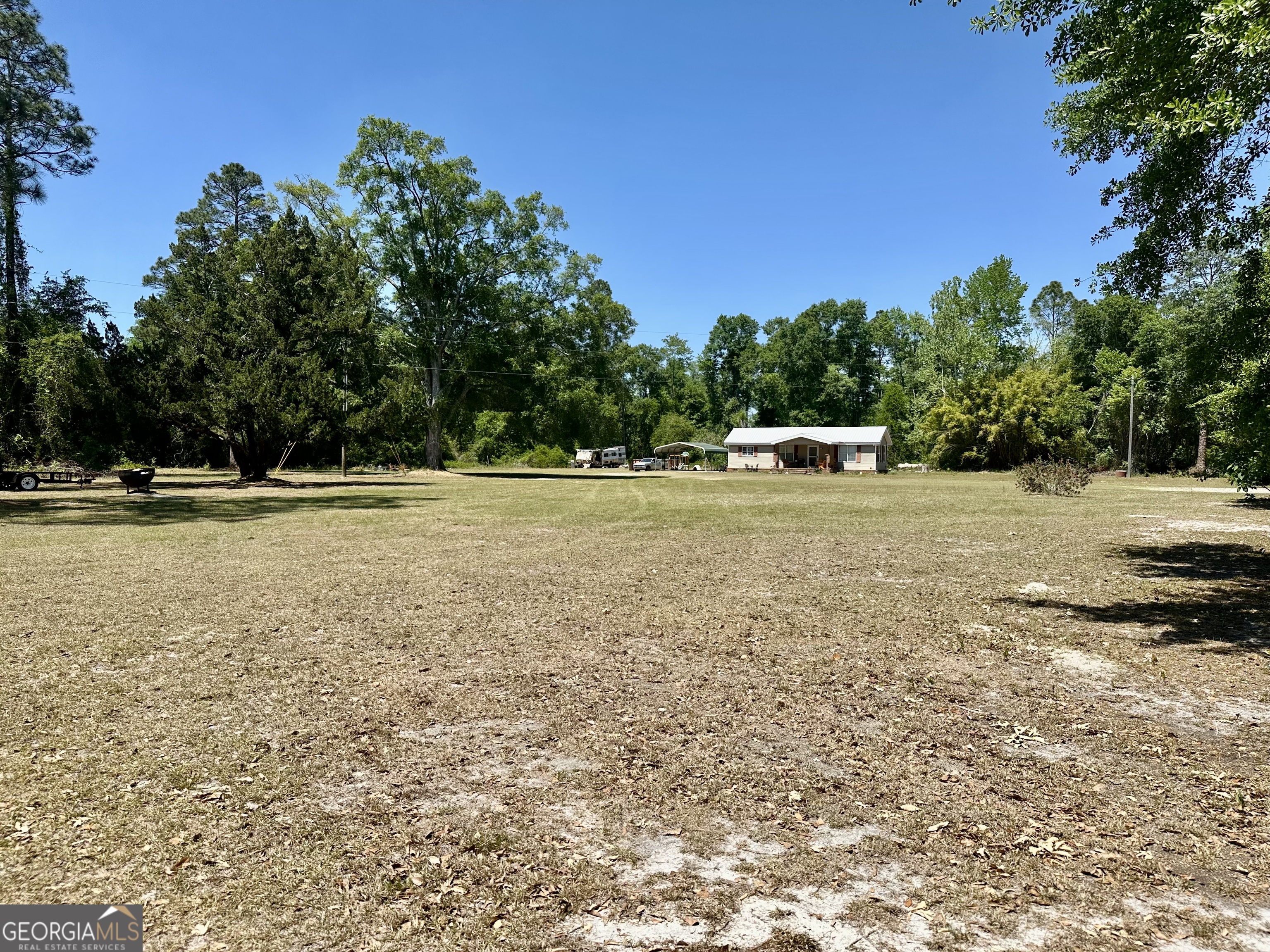 4240 White Tail Way Blackshear GA 31516
