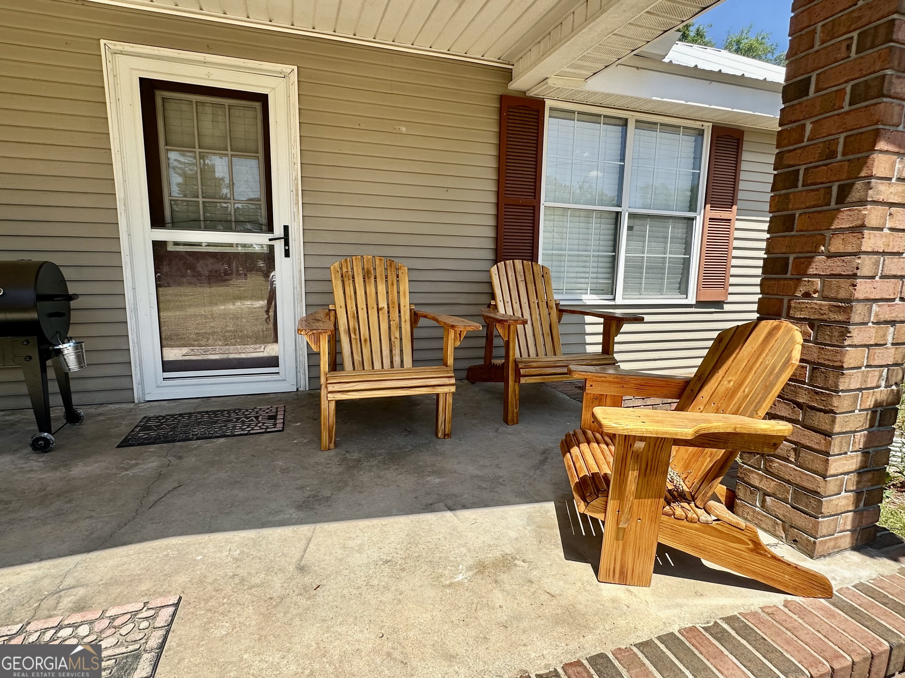 4240 White Tail Way Blackshear GA 31516