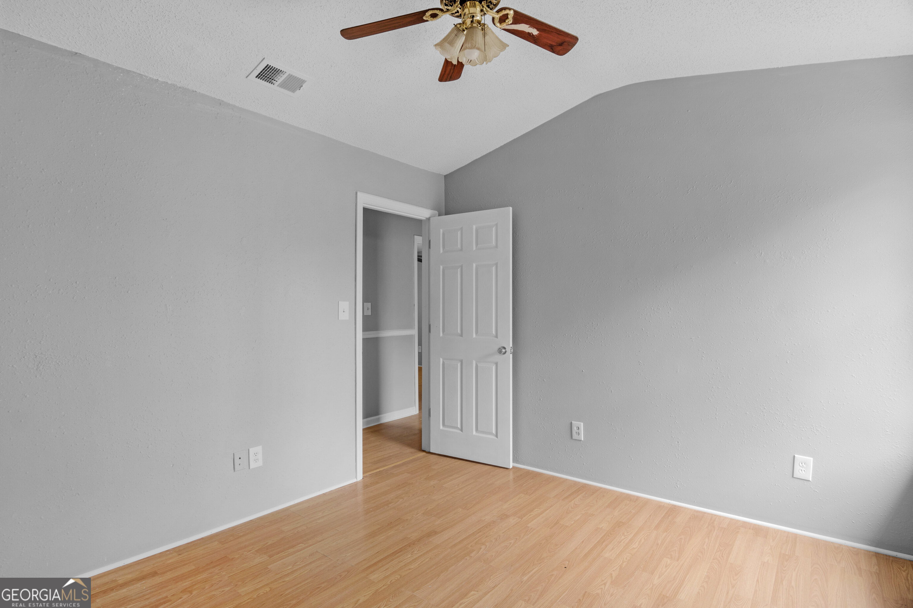 4240 White Tail Way Blackshear GA 31516