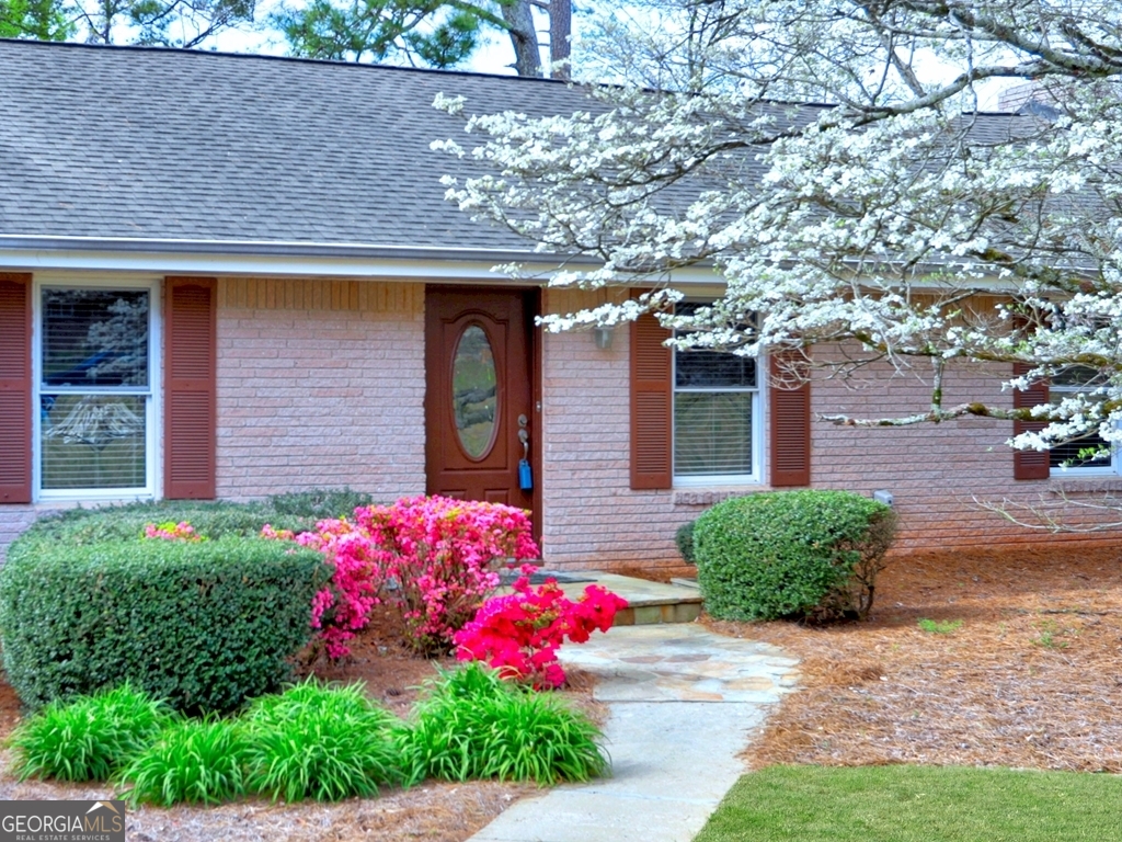 494 Embry Lane Marietta GA 30066