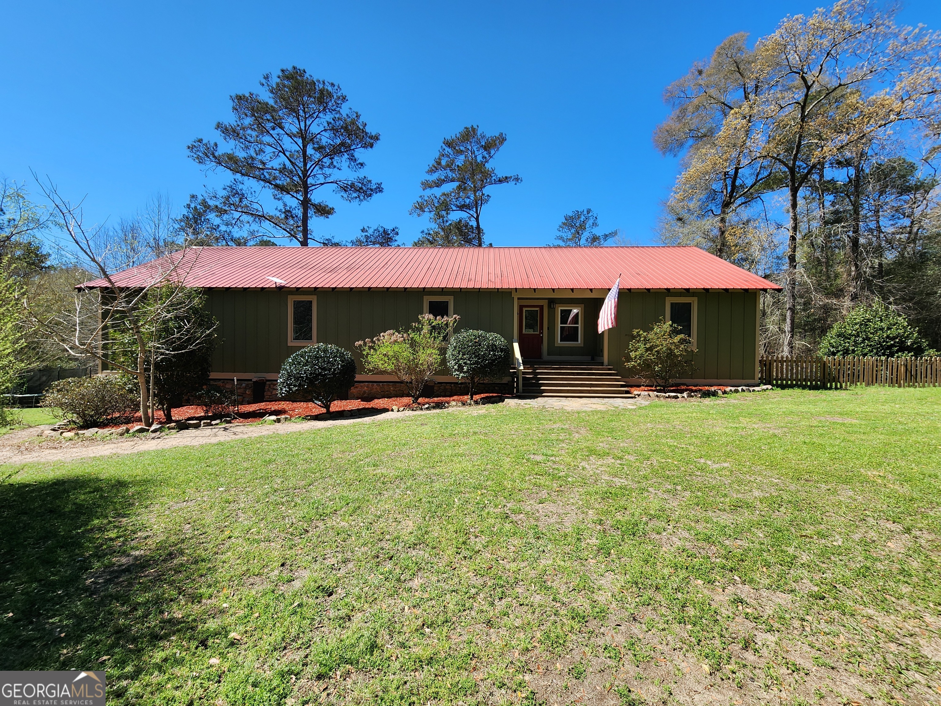 162 Bacon Street Irwinton GA 31042