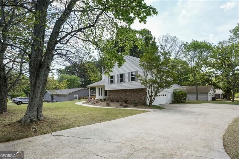 11 Parkmont Drive Roswell GA 30076